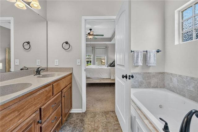 7502 NE 109th Street, Kansas City, MO 64157