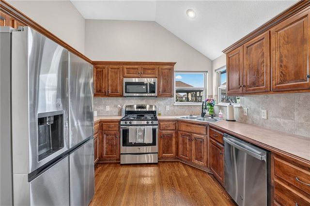 7502 NE 109th Street, Kansas City, MO 64157