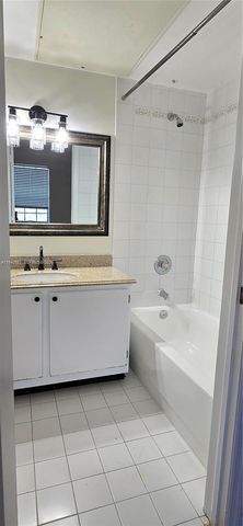 785 SW 148th Ave 1406, Davie, FL 33325