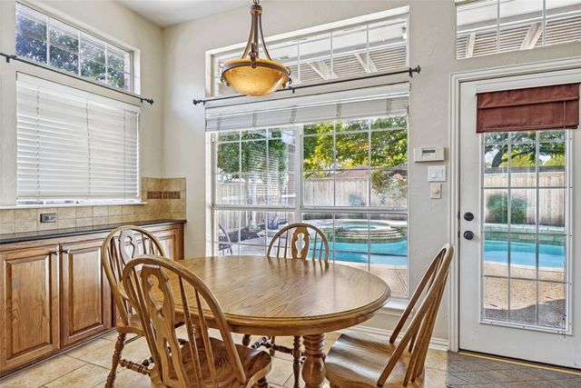 821 Shorewood Drive, Coppell, TX 75019