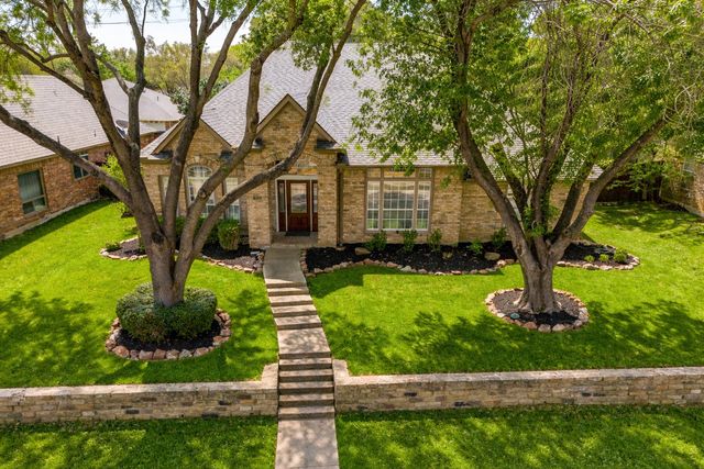 821 Shorewood Drive, Coppell, TX 75019