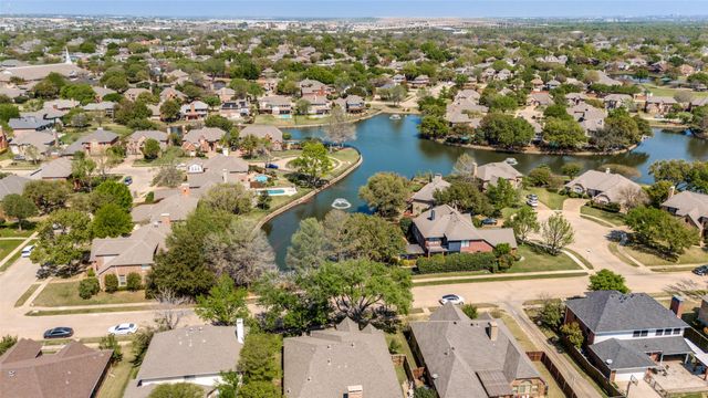 821 Shorewood Drive, Coppell, TX 75019