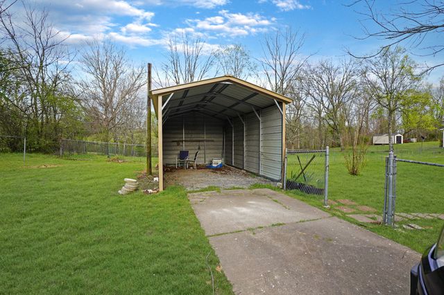 430 Spring St, Erin, TN 37061