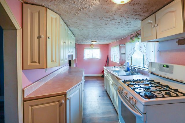 430 Spring St, Erin, TN 37061