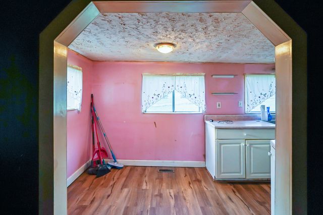 430 Spring St, Erin, TN 37061