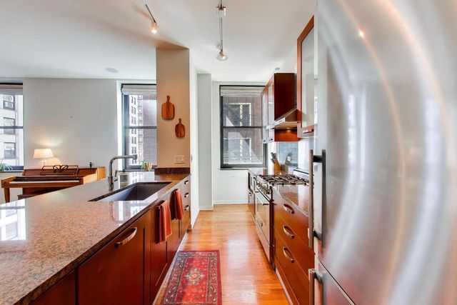 6 N Michigan Avenue 1111, Chicago, IL 60602