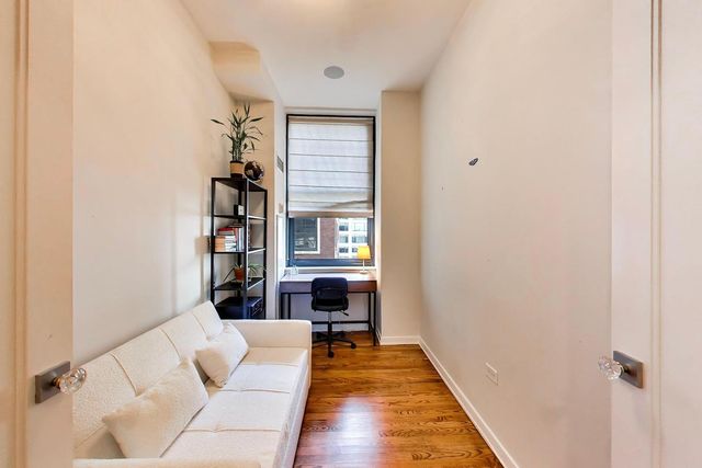 6 N Michigan Avenue 1111, Chicago, IL 60602