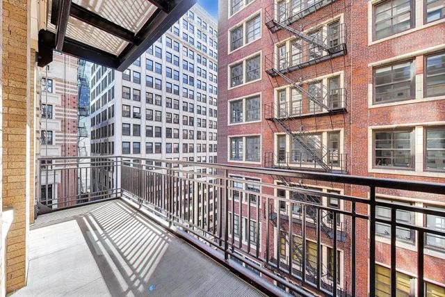 6 N Michigan Avenue 1111, Chicago, IL 60602