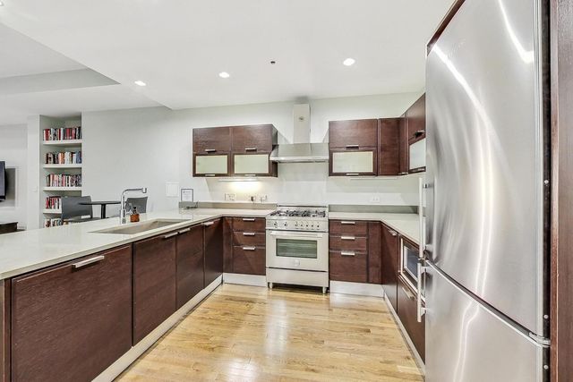 6 N Michigan Avenue 1111, Chicago, IL 60602