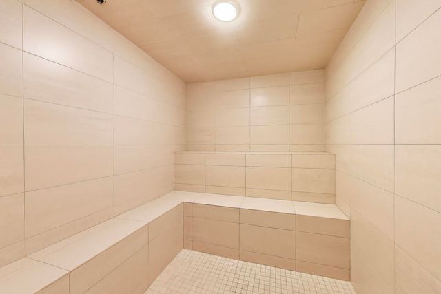 6 N Michigan Avenue 1111, Chicago, IL 60602