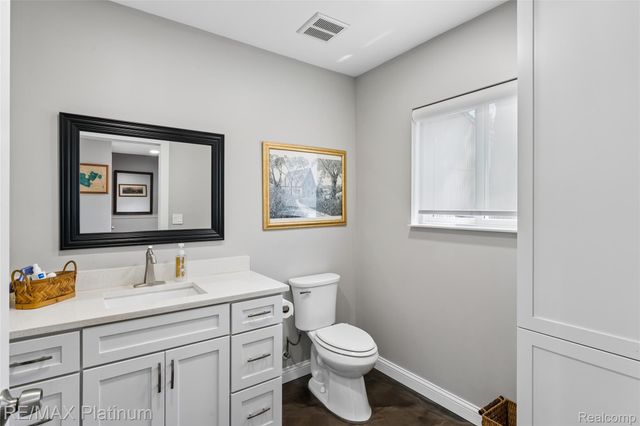 3154 PONEMAH Drive, Fenton Charter Township, MI 48430