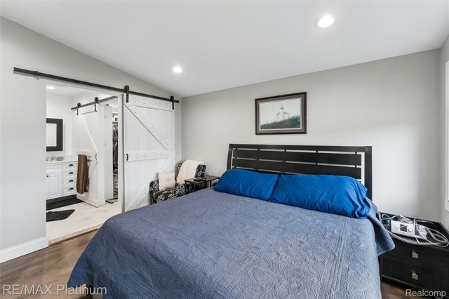 3154 PONEMAH Drive, Fenton Charter Township, MI 48430