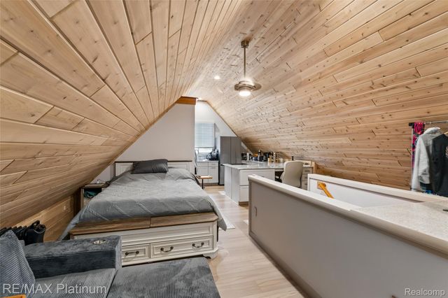 3154 PONEMAH Drive, Fenton Charter Township, MI 48430