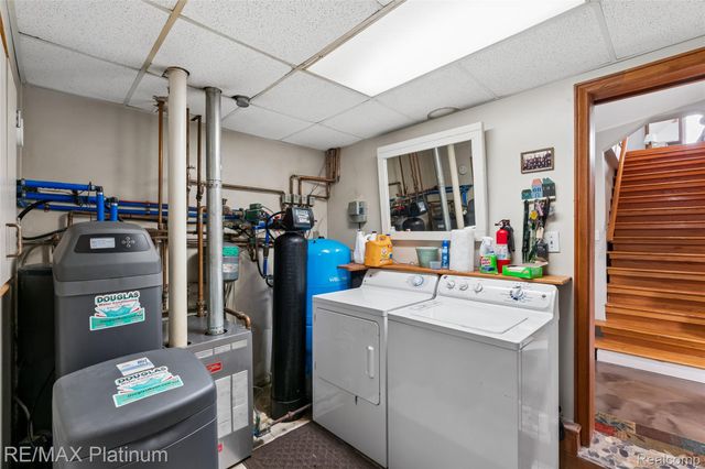 3154 PONEMAH Drive, Fenton Charter Township, MI 48430