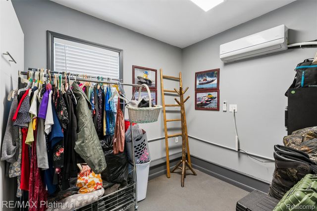 3154 PONEMAH Drive, Fenton Charter Township, MI 48430