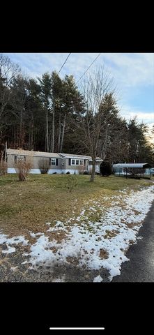 10 Willow Circle, Brimfield, MA 01010