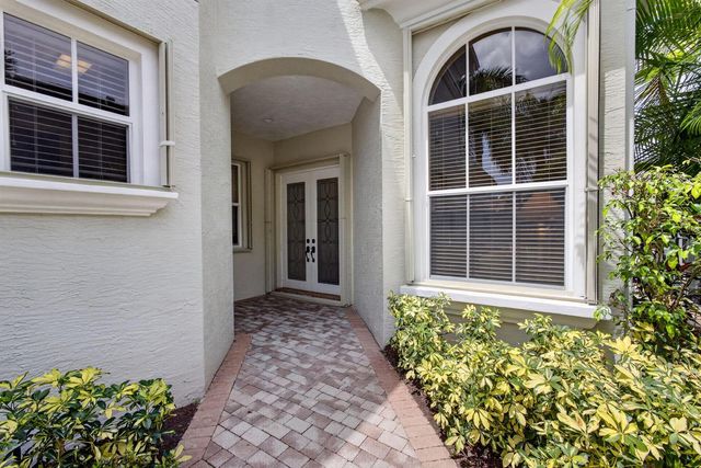 229 Andalusia Drive, Palm Beach Gardens, FL 33418