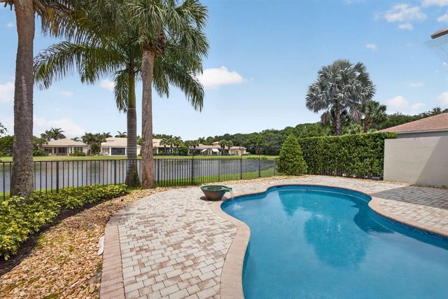 229 Andalusia Drive, Palm Beach Gardens, FL 33418