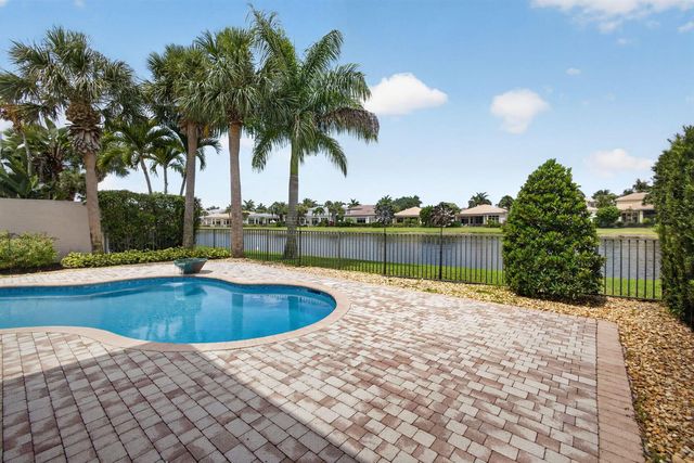 229 Andalusia Drive, Palm Beach Gardens, FL 33418