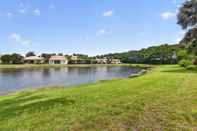 229 Andalusia Drive, Palm Beach Gardens, FL 33418