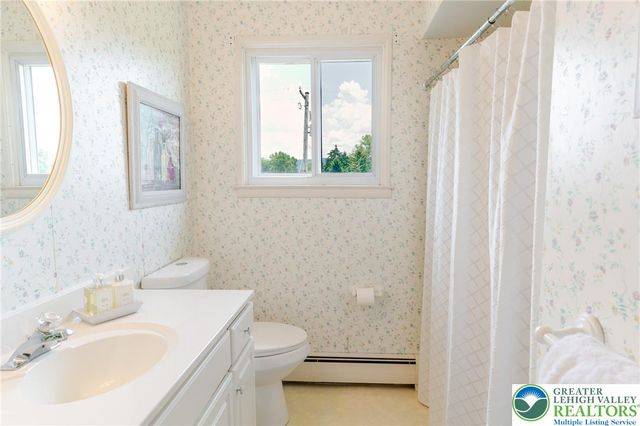 2130 Wisteria Road, Lower Macungie Twp, PA 18062