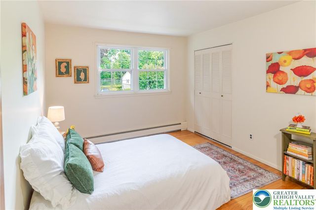 2130 Wisteria Road, Lower Macungie Twp, PA 18062