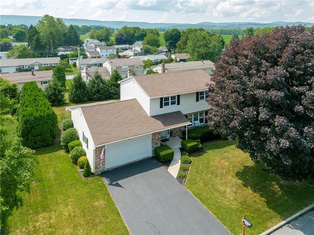 2130 Wisteria Road, Lower Macungie Twp, PA 18062