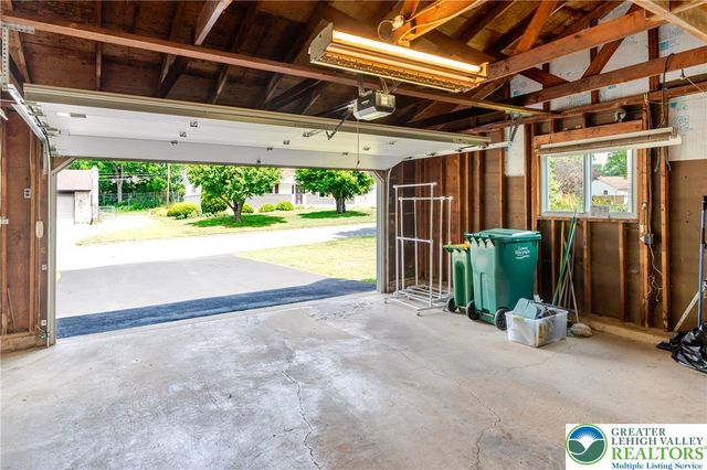 2130 Wisteria Road, Lower Macungie Twp, PA 18062