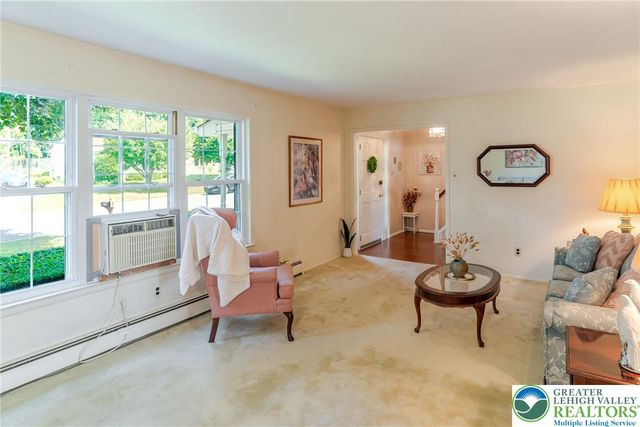 2130 Wisteria Road, Lower Macungie Twp, PA 18062