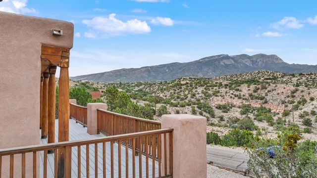 2 Cueva Canyon Road, Placitas, NM 87043