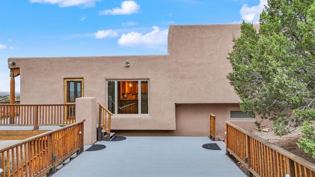 2 Cueva Canyon Road, Placitas, NM 87043