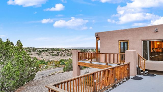 2 Cueva Canyon Road, Placitas, NM 87043