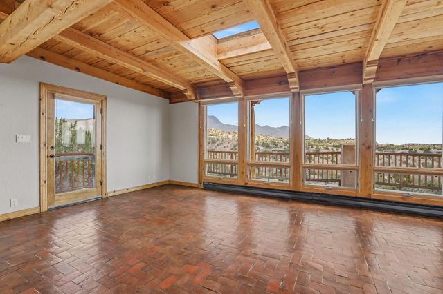 2 Cueva Canyon Road, Placitas, NM 87043