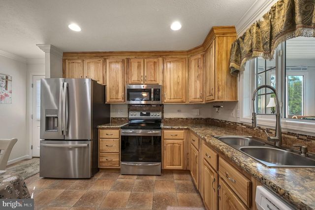 395 BAREFOOT LN, Frederica, DE 19946