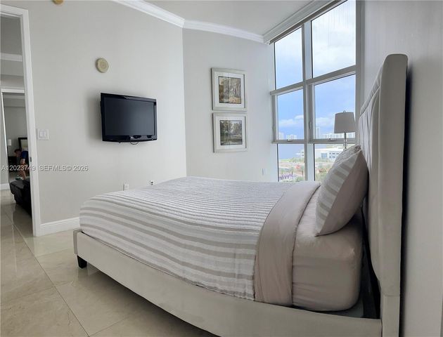 18101 Collins Ave 1108, Sunny Isles Beach, FL 33160