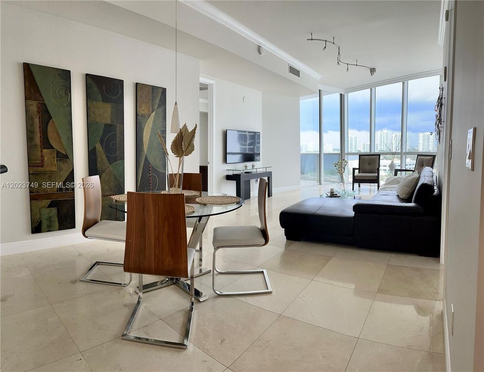 18101 Collins Ave 1108, Sunny Isles Beach, FL 33160