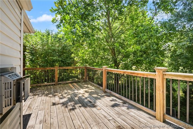 8517 Plum Tree Court, Sellersburg, IN 47172