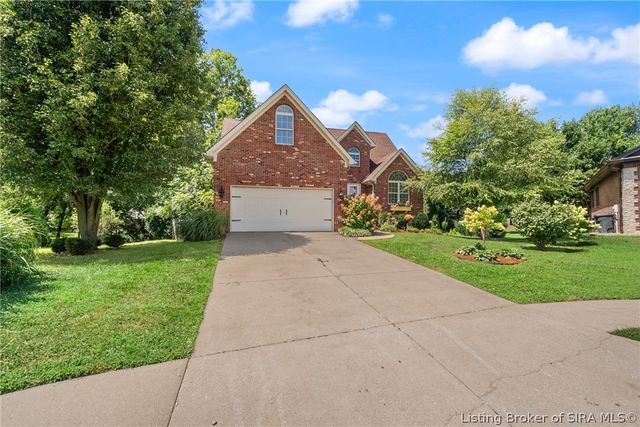 8517 Plum Tree Court, Sellersburg, IN 47172