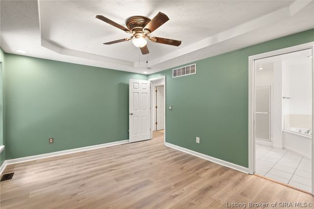 8517 Plum Tree Court, Sellersburg, IN 47172