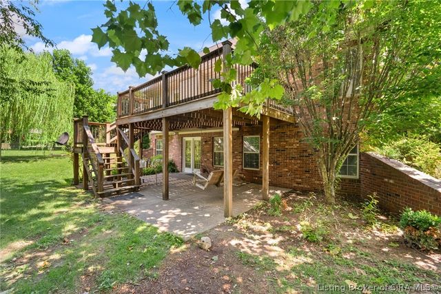 8517 Plum Tree Court, Sellersburg, IN 47172