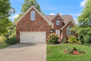 8517 Plum Tree Court, Sellersburg, IN 47172