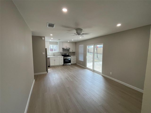 5404 Lishill CV B, Austin, TX 78745