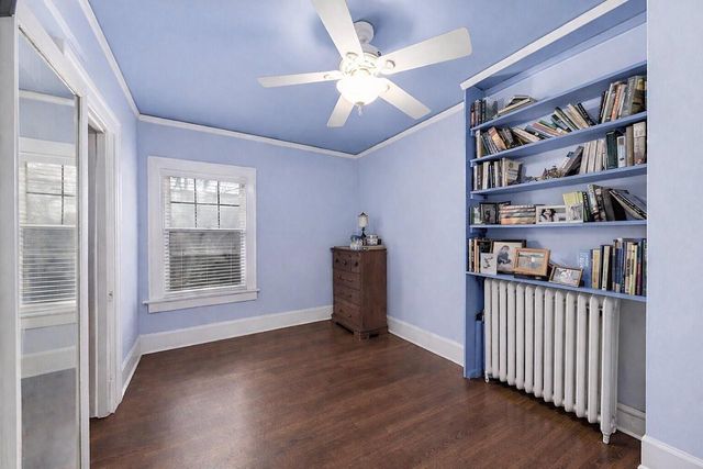 2400 E Newton AVENUE, Shorewood, WI 53211