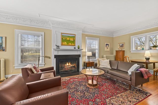 2400 E Newton AVENUE, Shorewood, WI 53211