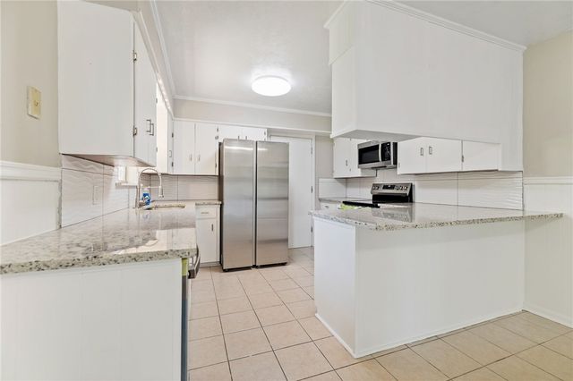 2415 64th Street, Fort Smith, AR 72903