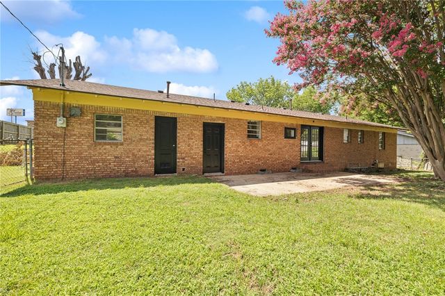 2415 64th Street, Fort Smith, AR 72903