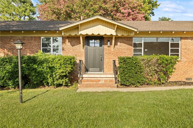 2415 64th Street, Fort Smith, AR 72903