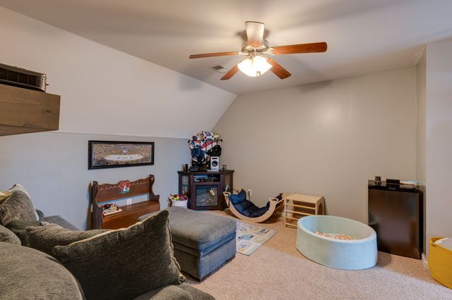 537 Callie Ave, Gallatin, TN 37066