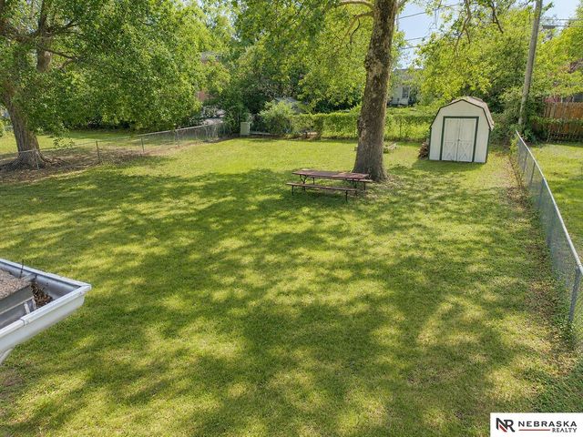 368 S 47th Street, Lincoln, NE 68510