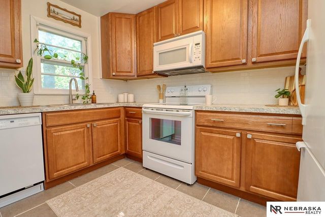 368 S 47th Street, Lincoln, NE 68510